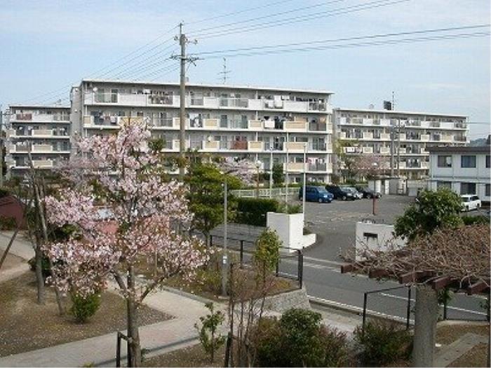 アーベイン春日公園 建物写真