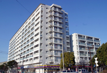 	潮見駅前プラザ一番街	 建物写真